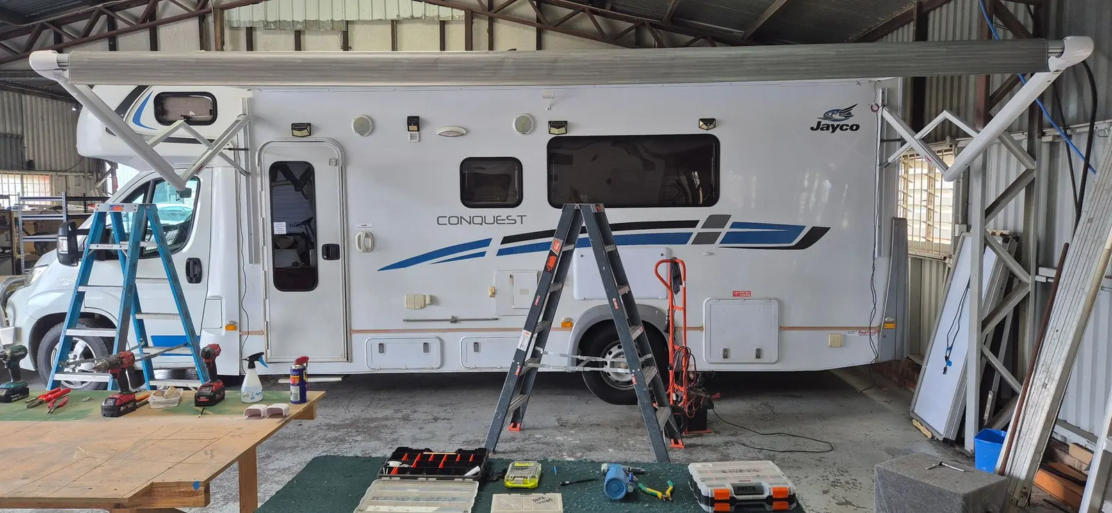 Insurance claim caravan repairs handled in Kippa-Ring